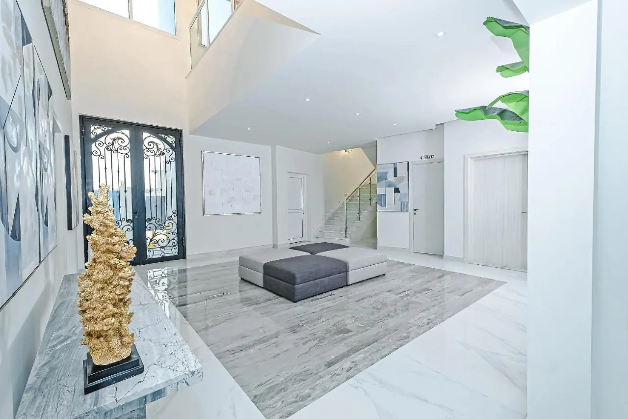 Luxury Modern White Villa On Island 9,500 Sqft Dubai